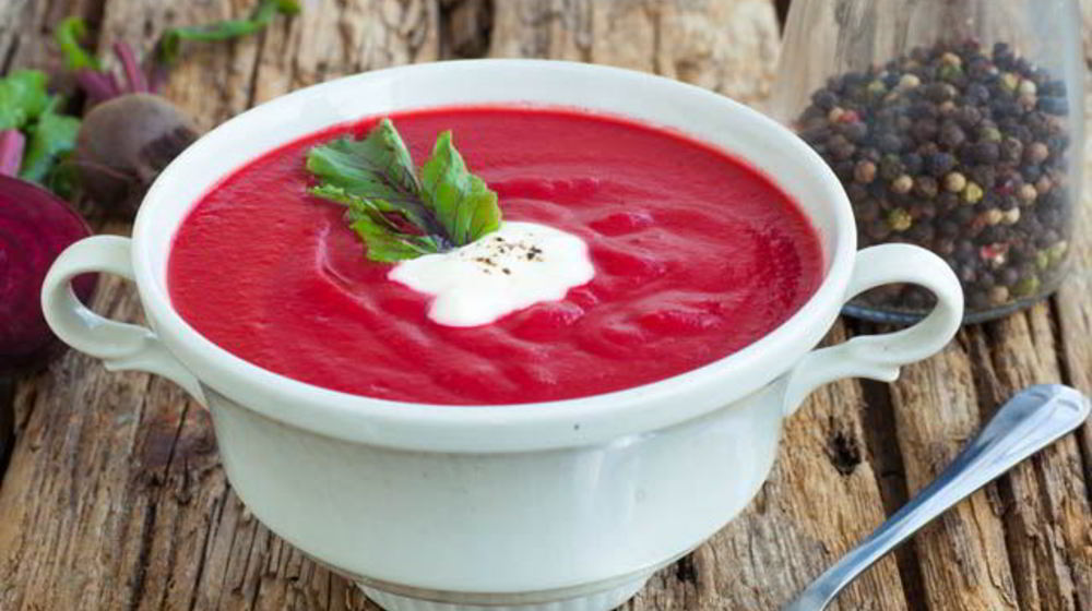 Как приготовить свекольник-пюре из запеченных овощей на кефире