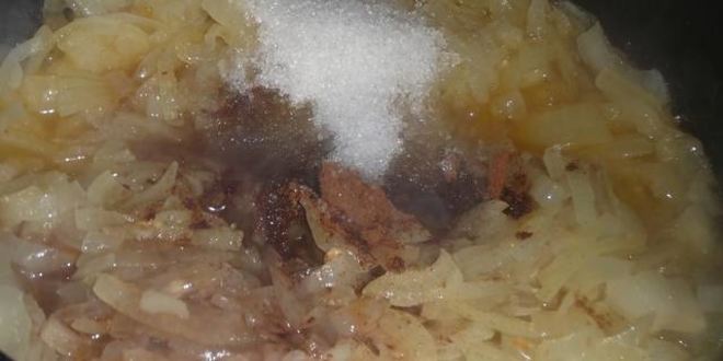 Рецепт сырно-лукового суп с чесночными гренками