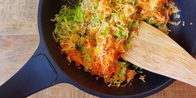 Рецепт сырного супа с хрустящими морковными отрубями