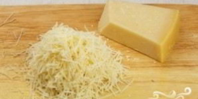 Рецепт сырного супа с колбасой