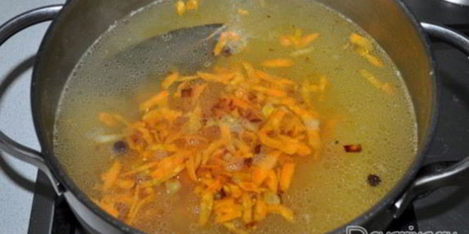 Рецепт сырного супа с копченостями