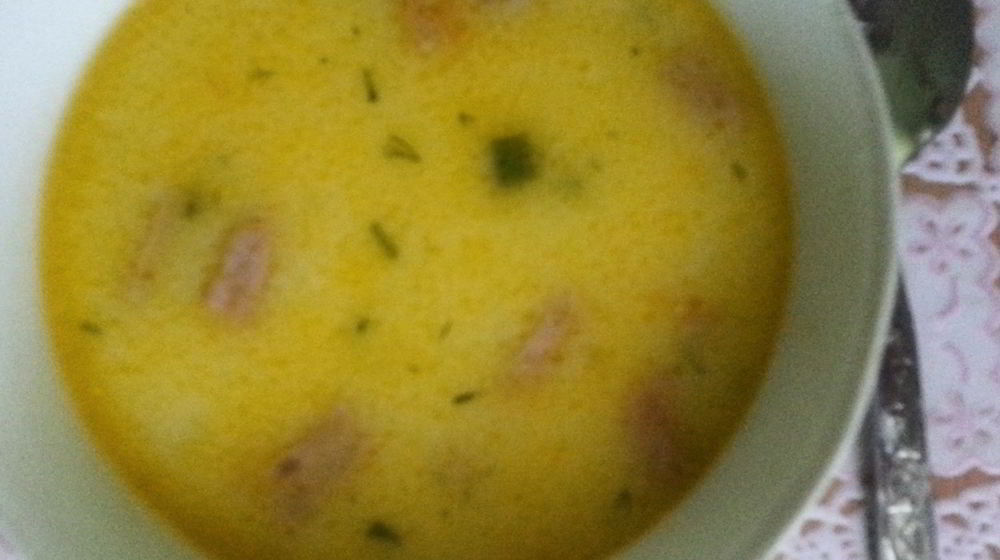 Как приготовить сырный суп с полукопченой колбасой