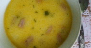 Рецепт Сырного супа с полукопченой колбасой