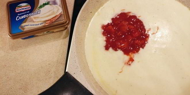 Рецепт сырного супа с томатами и креветками