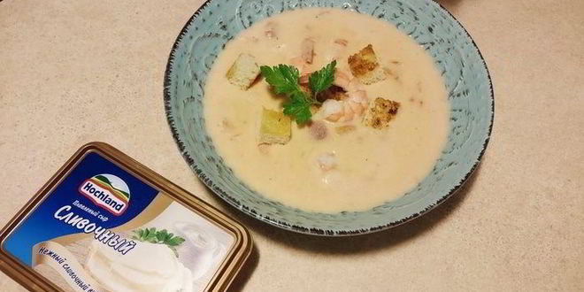 Рецепт сырного супа с томатами и креветками