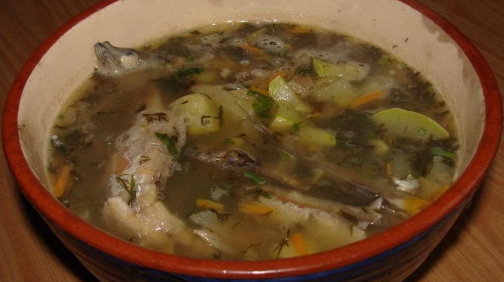 Как приготовить уху из мойвы