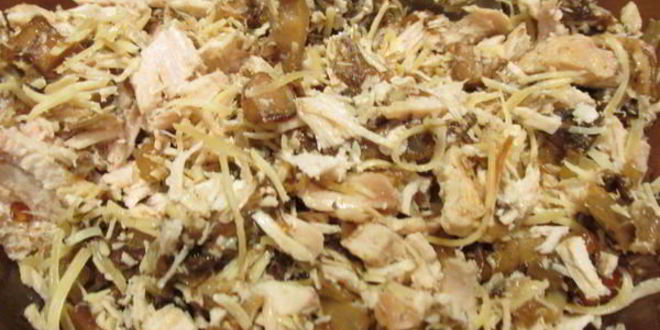 Рецепт блинов с курицей, грибами и сыром