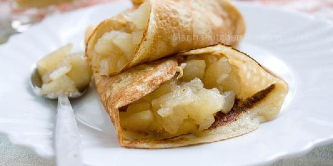 Рецепт тонких блинчиков с пряной яблочной начинкой
