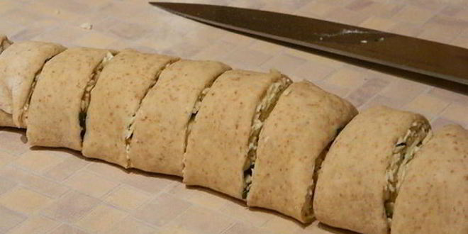 Рецепт булочек с брынзой ароматные