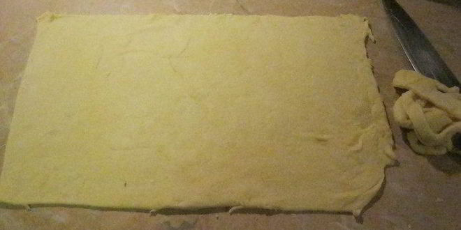 Рецепт булочек с начинкой из ягод и орехов