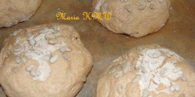 Рецепт булочек с семечками подсолнуха