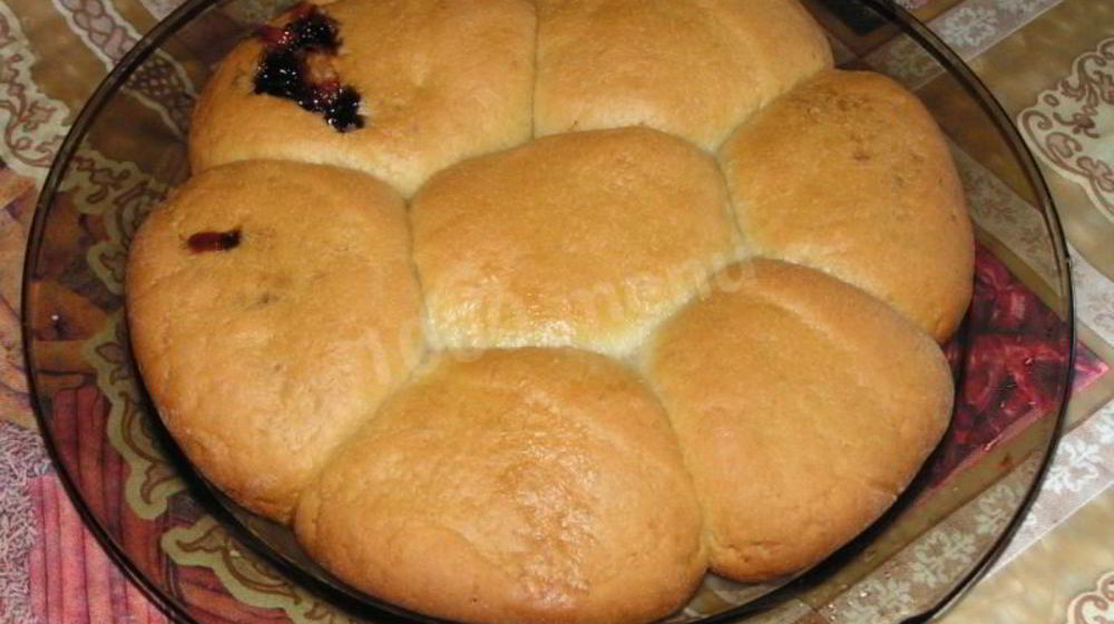 Как приготовить булочки в мультиварке с вареньем к чаю