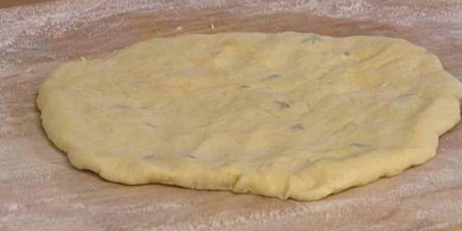 Рецепт сливочных булочек с малиной