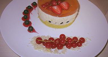 Рецепт Черничного чизкейка на луковом бисквите и желе из совиньона