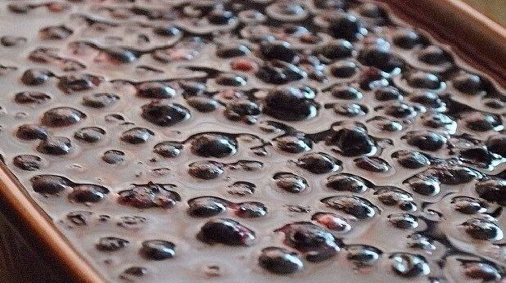 Как приготовить чизкейк с черной смородинкой