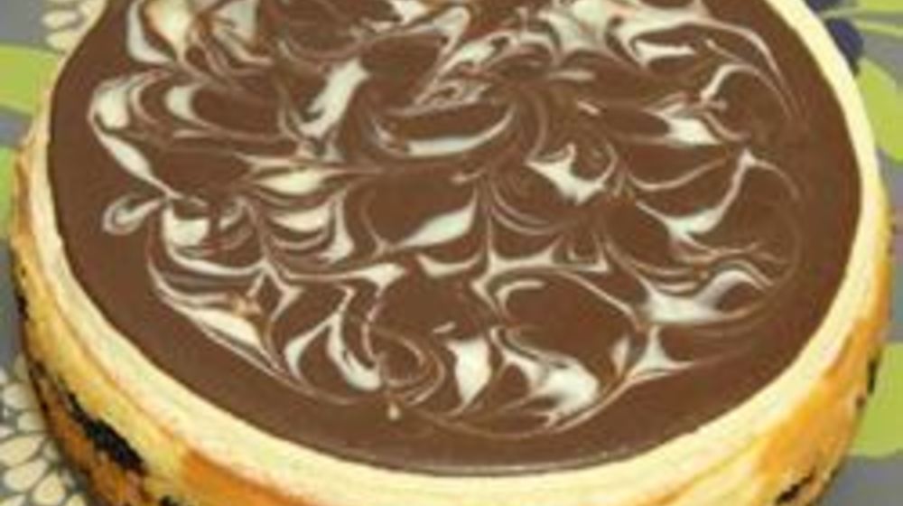 Как приготовить чизкейк с шоколадной прослойкой