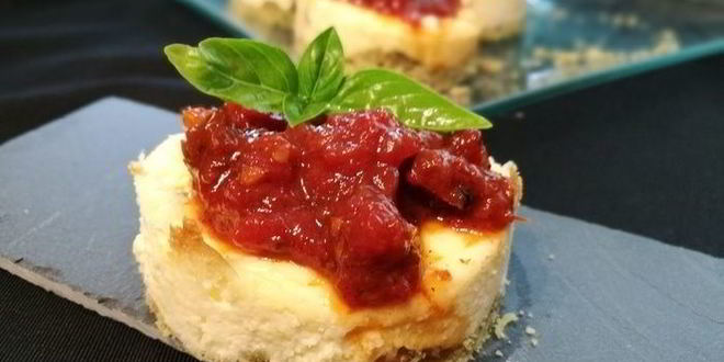 Рецепт мини-чизкейков с томатным мармеладом