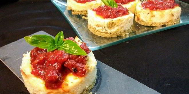 Рецепт мини-чизкейков с томатным мармеладом