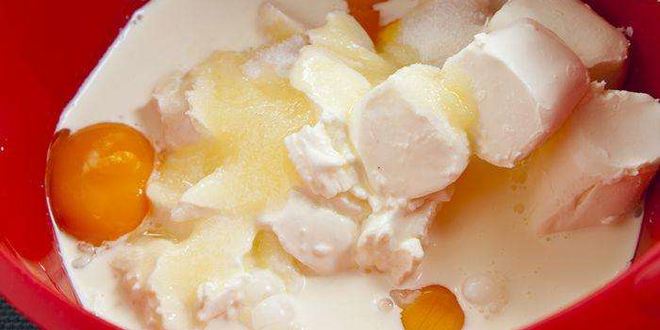 Рецепт порционных чизкейков с киви и фисташками