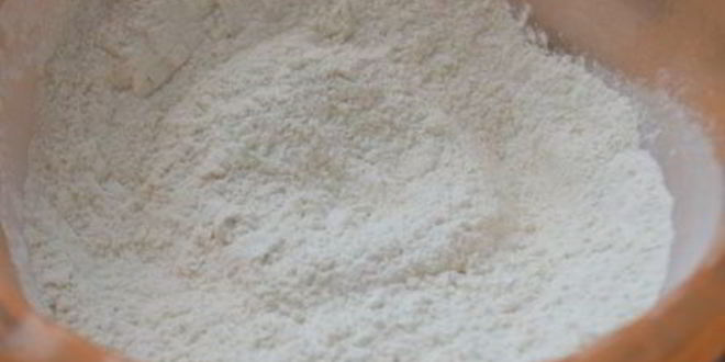 Рецепт ароматных кексов с красным виноградом и дор блю