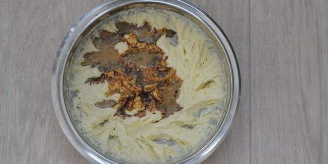 Рецепт кофейного кекса с корично-сметанным соусом