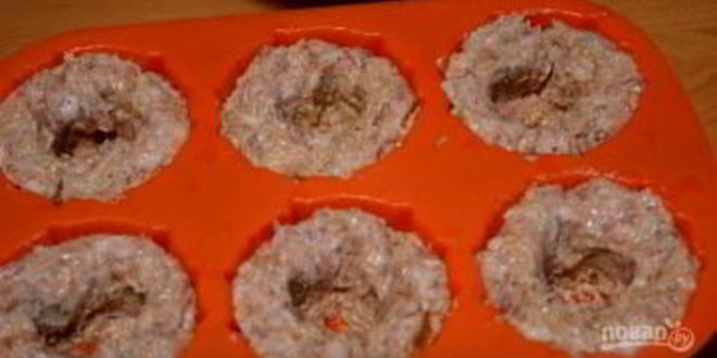 Рецепт мясных кексов с начинкой