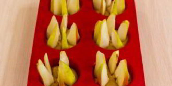 Рецепт шоколадных кексов с грушей