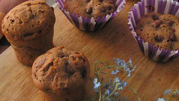 Рецепт Шоколадных кексов с ягодно-ревеневой начинкой