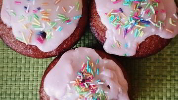 Рецепт Ванильных капкейков с клубникой