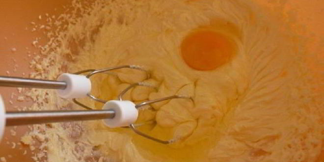 Рецепт вишневого кекса с марципаном