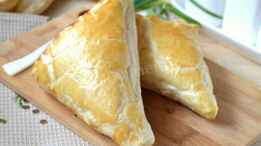 Как приготовить хачапури из готового слоеного теста