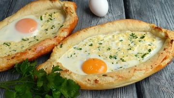 Рецепт Хачапури по аджарски на кефире