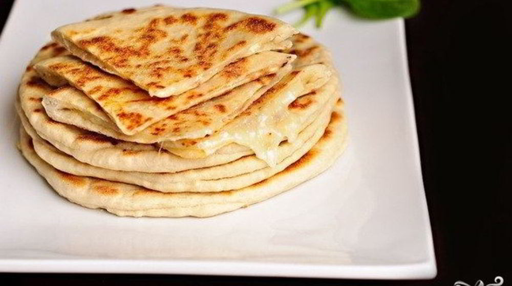 Как приготовить мгновенного хачапури на сковороде