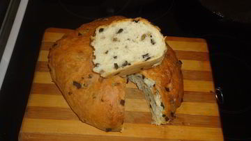 Рецепт Домашнего хлеба с оливками и чесноком
