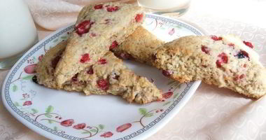 Рецепт Овсяно-кокосовых сконы со смородиной