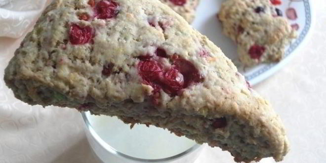 Рецепт овсяно-кокосовых сконы со смородиной