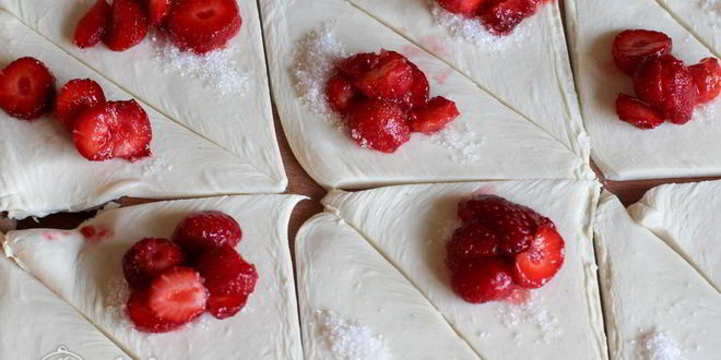 Рецепт клубничных слоек