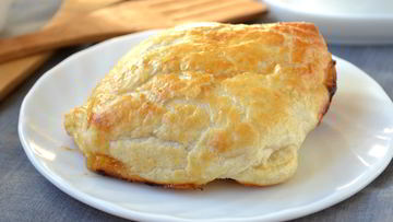 Рецепт Конвертиков из слоеного теста с начинкой