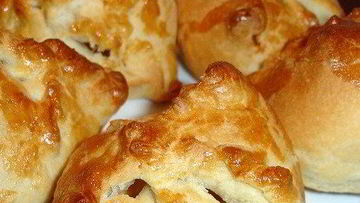 Рецепт Конвертиков с яблоком, изюмом и корицей