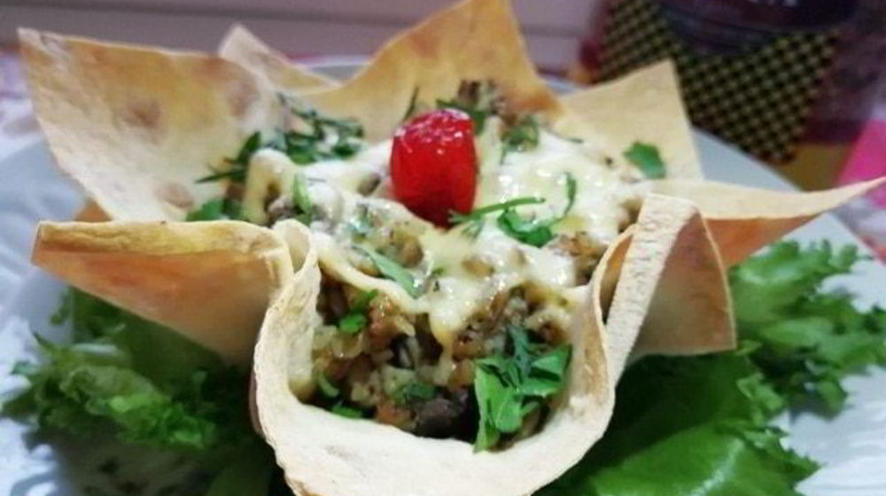 Как приготовить гречу с печенью в корзинке из лаваша