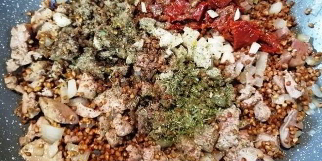 Рецепт гречи с печенью в корзинке из лаваша