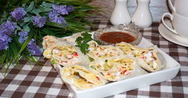 Рецепт Лаваша с крабовыми палочками и огурцом