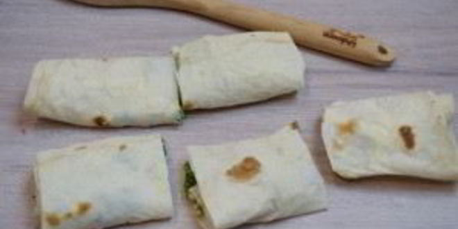 Рецепт лаваша с начинкой, запеченный в духовке