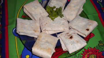 Рецепт Печеного лаваша с сыром, чесноком и зеленью