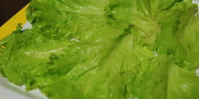 Рецепт рулетов из лаваша с крабовым мясом и красной рыбой