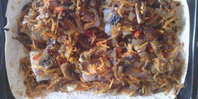 Рецепт рыбного филе на овощной подушке в лаваше