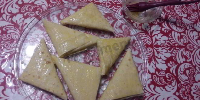 Рецепт творожно-яблочных конвертики из лаваша