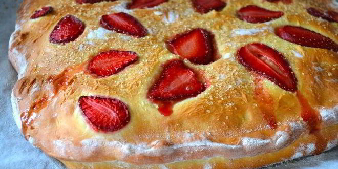 Рецепт клубничной фокаччи