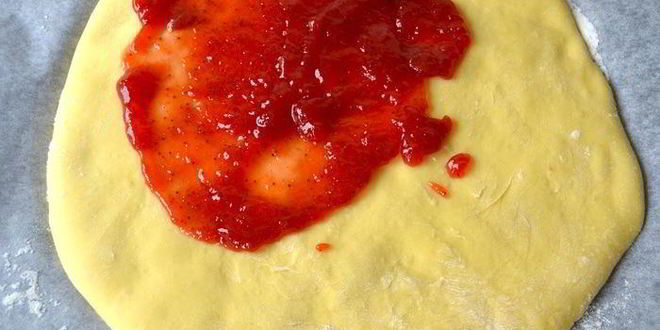 Рецепт клубничной фокаччи