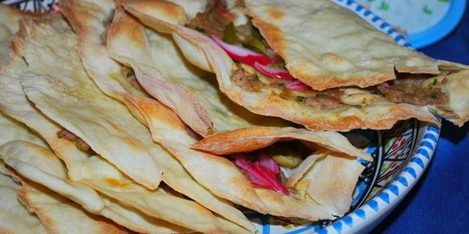 Рецепт лепешек с сыром и фаршем